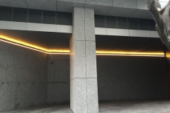 534